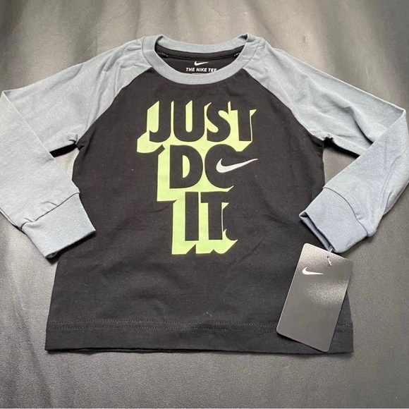 NWT Nike jogger & long sleeve tee set boys size 2T - Picture 2 of 3